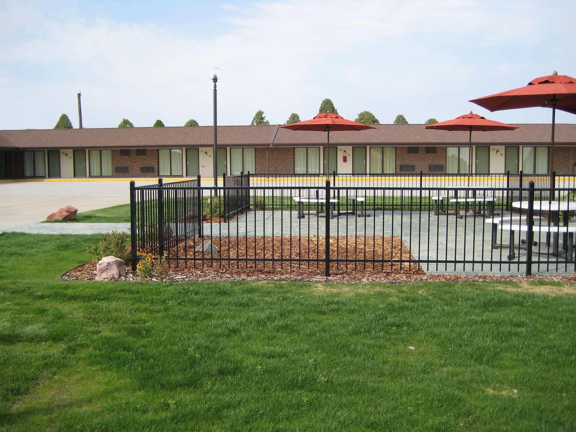 Trade Winds Motel Valentine Extérieur photo