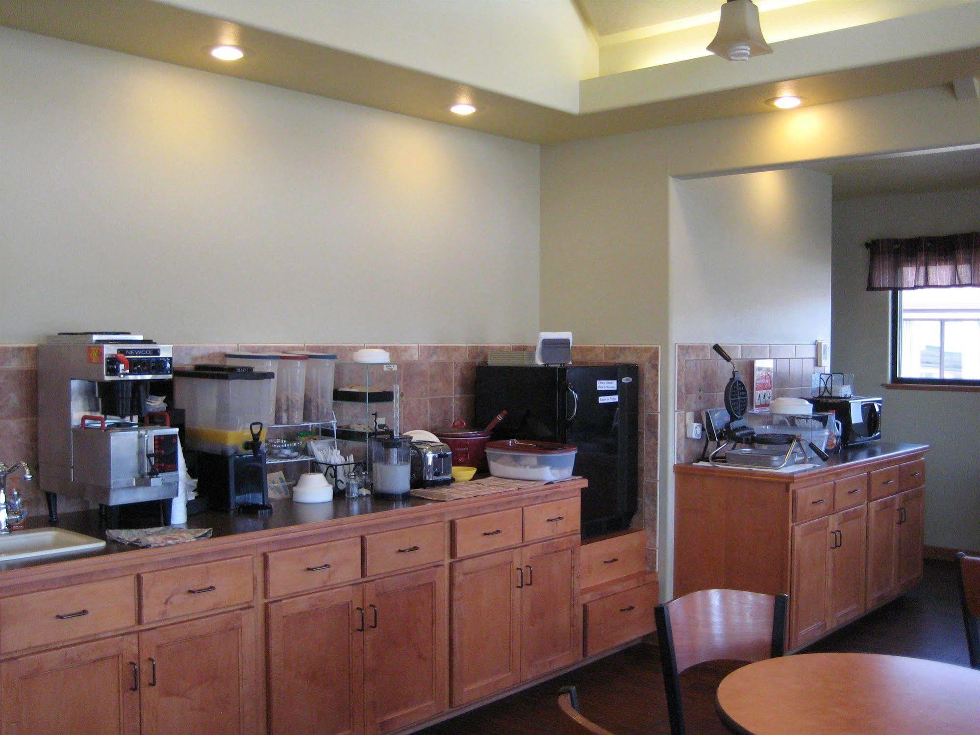 Trade Winds Motel Valentine Extérieur photo