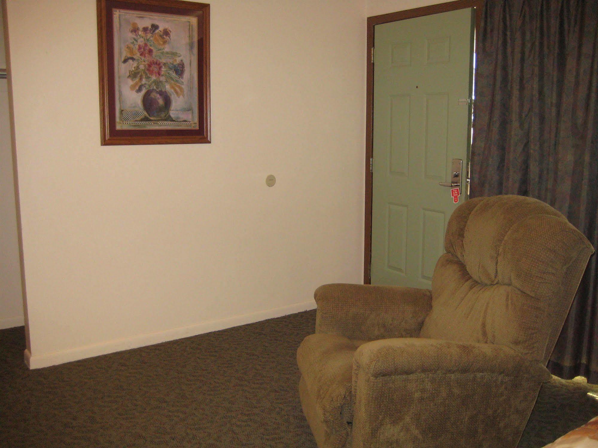 Trade Winds Motel Valentine Extérieur photo