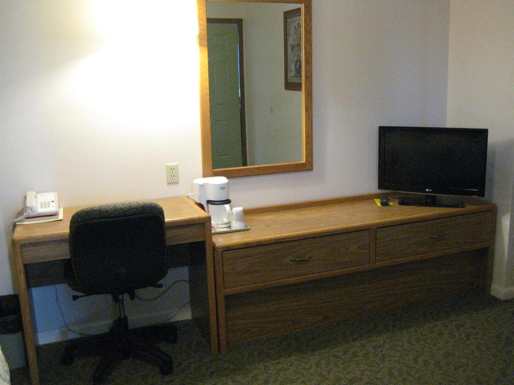 Trade Winds Motel Valentine Extérieur photo